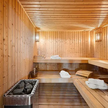 Вілла Anna Pool Gym Cinema Pool 7 Bedrooms Марбелья