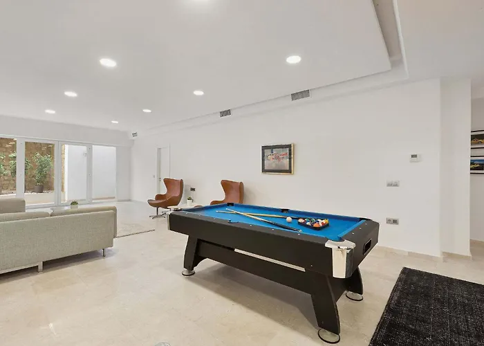 Anna Pool Gym Cinema Pool 7 Bedrooms Villa
