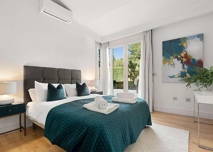 Anna Pool Gym Cinema Pool 7 Bedrooms 마르베야