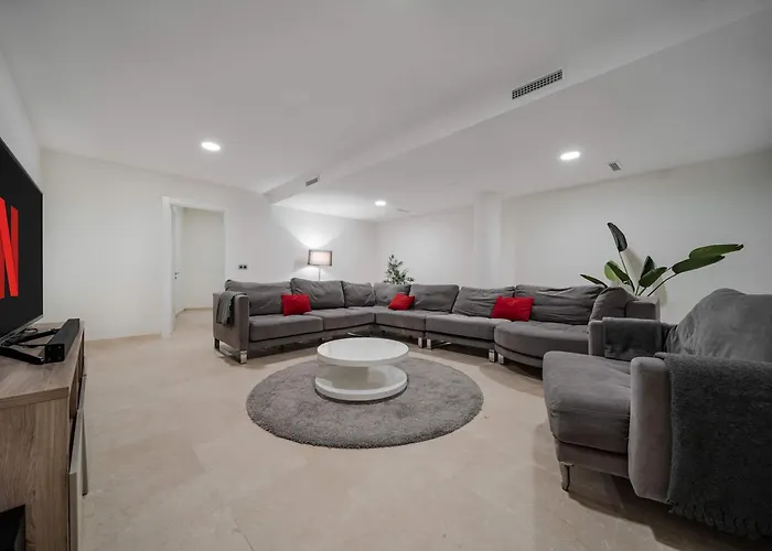 Anna Pool Gym Cinema Pool 7 Bedrooms Villa *